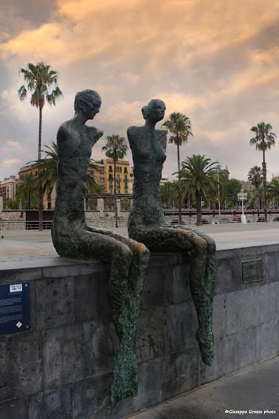 Estàtua "La Parella" de Lautaro Díaz