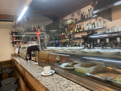 La Llesca de Bailèn. Bar restaurant cafeteria