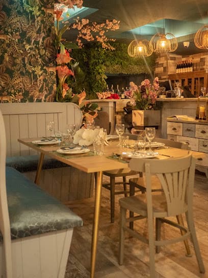 La Jungla Restaurant & Cocktails