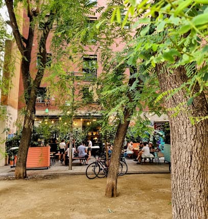 Plaça d'Emili Vendrell