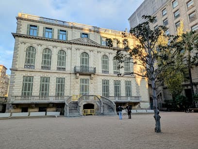 Robert Palace Garden