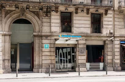 Hotel ILUNION Almirante